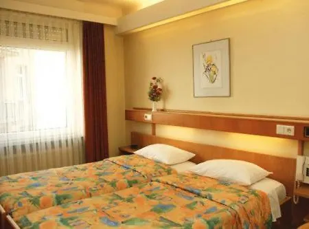 Zurich Hotel Luxemburg